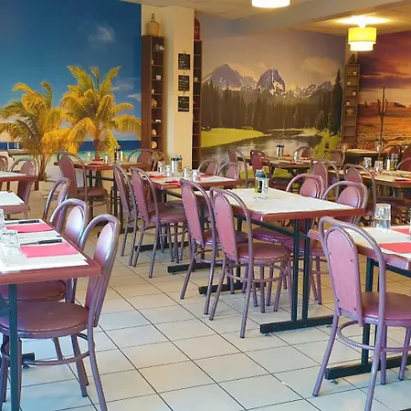 Troyes Hostal *