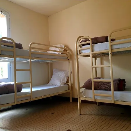 Troyes Hostal